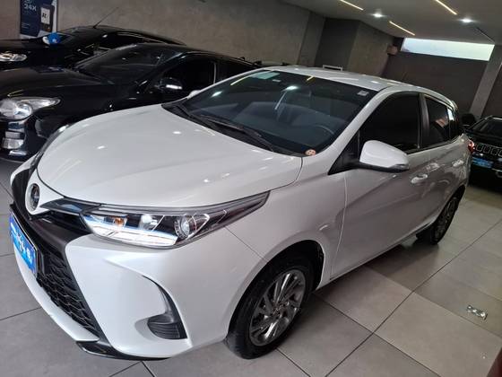 TOYOTA YARIS 1.5 16V FLEX XS MULTIDRIVE TOYOTA YARIS 1.5 16V FLEX XS MULTIDRIVE
